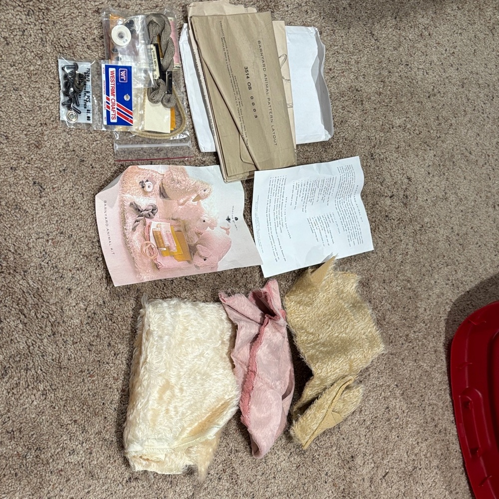Martha Stewart Crafting Kit with Cream and Pink Fabrics